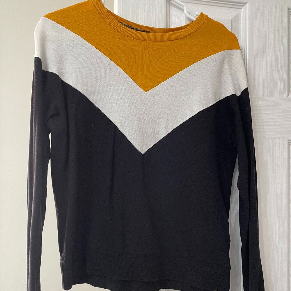 H&M Colourblock Sweatshirt - Size Small